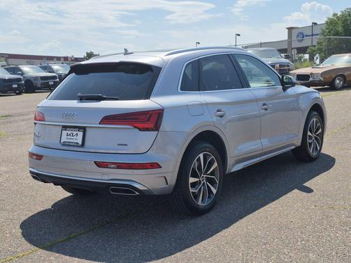 2023 Audi Q5 45 S line Premium Plus