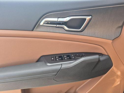 2026 Kia Sportage Plug-In Hybrid X-Line