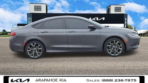 2015 Chrysler 200 S