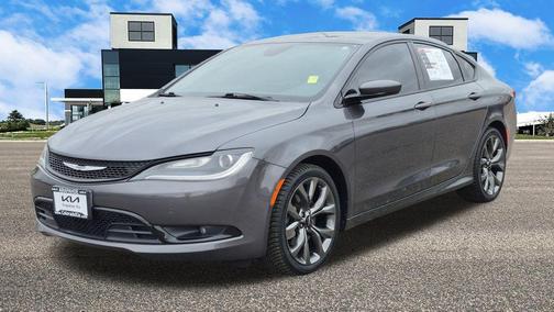 2015 Chrysler 200 S