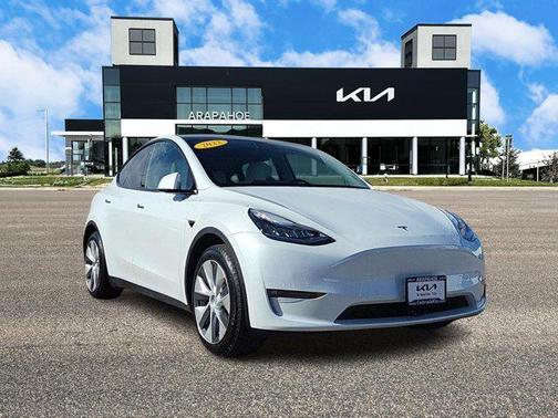 2022 Tesla Model Y Long Range Dual Motor All-Wheel Drive