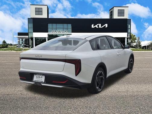 2025 Kia K4 GT-Line Turbo