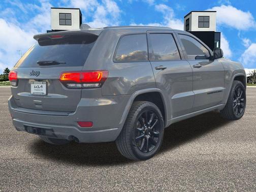 2020 Jeep Grand Cherokee Altitude