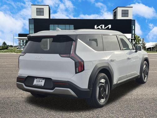 2026 Kia EV9 Land