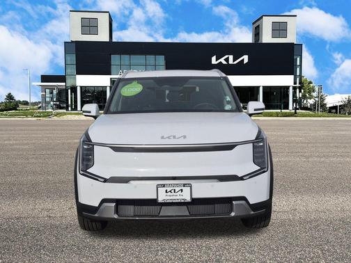 2026 Kia EV9 Land