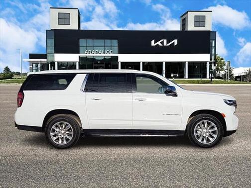 2023 Chevrolet Suburban Premier