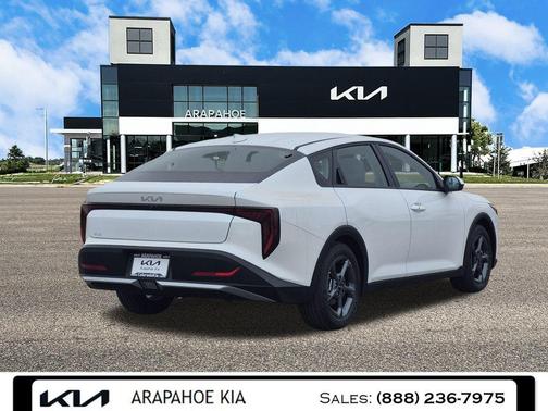 2026 Kia K4 LXS