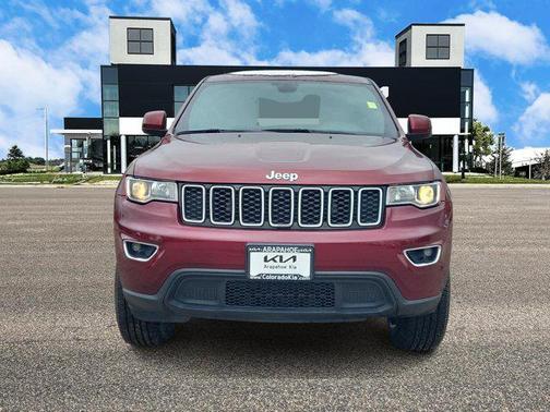 2017 Jeep Grand Cherokee Laredo