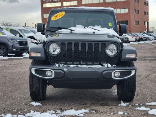 2023 Jeep Gladiator Sport S