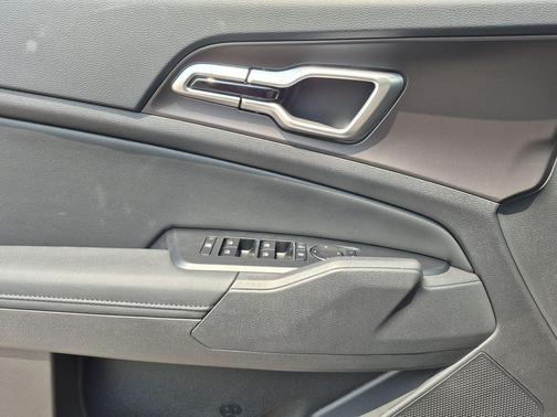 Fusion Black 2027 Kia Sportage Hybrid EX