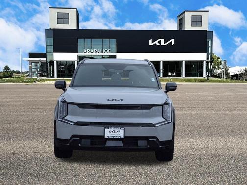 Wolf Gray 2026 Kia EV9 Land