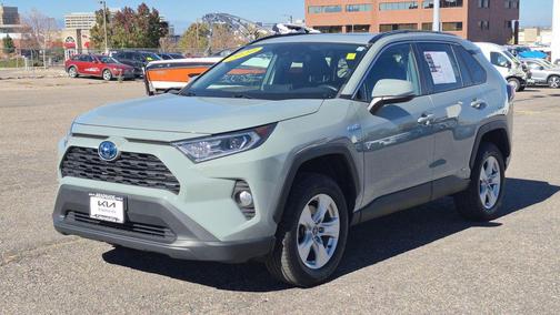 2020 Toyota RAV4 Hybrid XLE