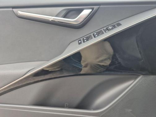 Mineral Blue 2026 Kia Niro EV Wind