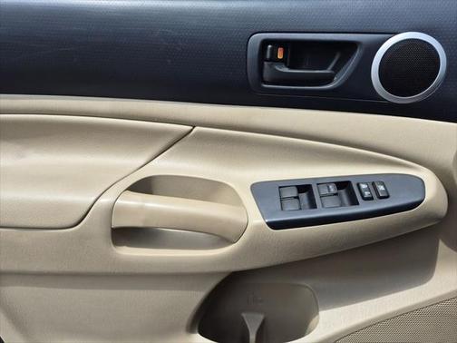 2013 Toyota Tacoma Base