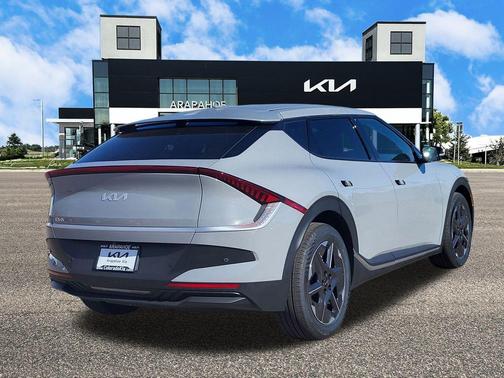 2025 Kia EV6 Light Long Range