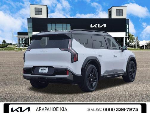 Glacier White Pearl/Ebony Black Roof 2026 Kia EV9 GT-Line