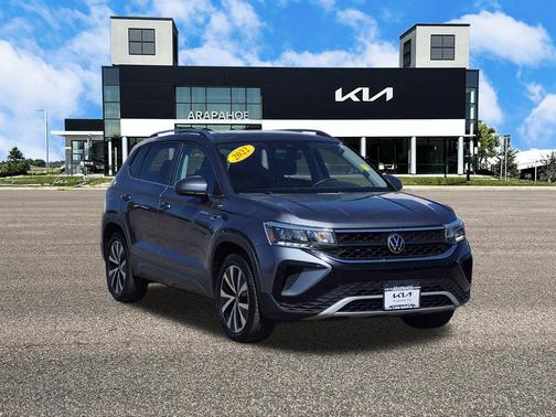 Gray 2022 Volkswagen Taos 1.5T SE