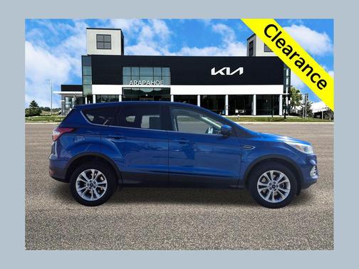 LIGHTNING BLUE METALLIC 2017 Ford Escape SE
