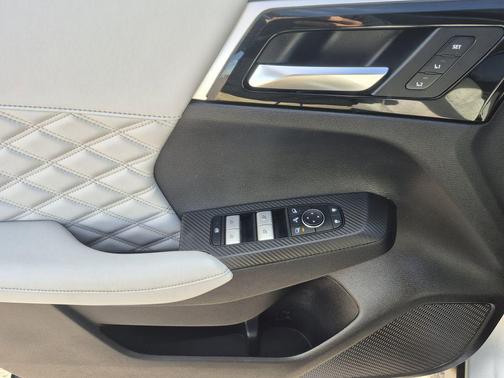 2023 Mitsubishi Outlander PHEV SEL