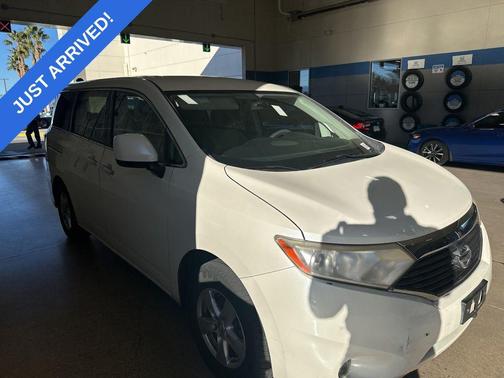 2015 Nissan Quest SV