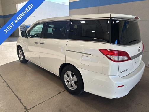 2015 Nissan Quest SV