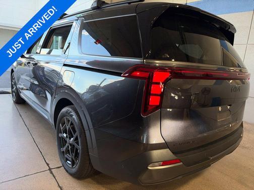 Panthera Metal 2026 Kia Carnival Hybrid SX