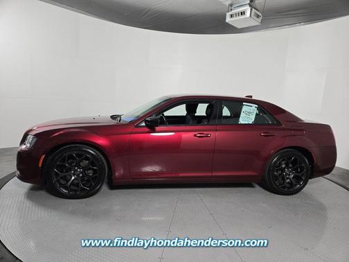 2019 Chrysler 300 Touring