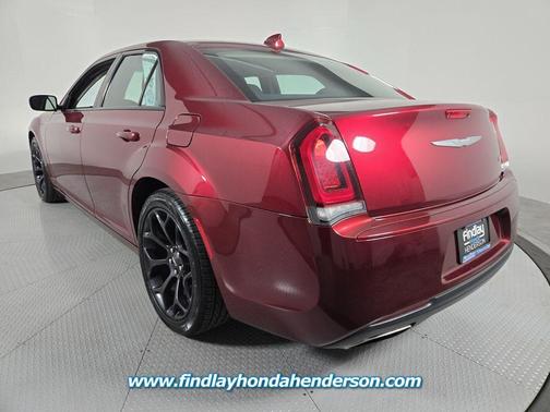 2019 Chrysler 300 Touring