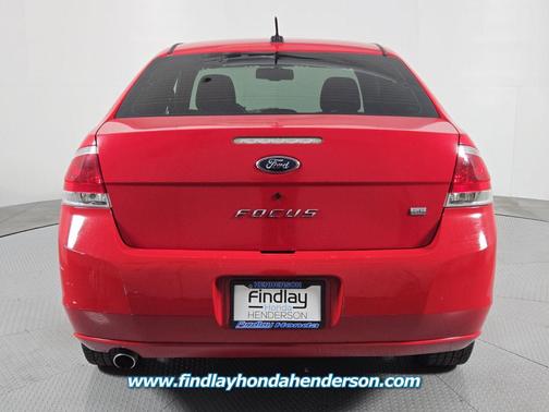 Vermillion Red Clearcoat 2008 Ford Focus SE