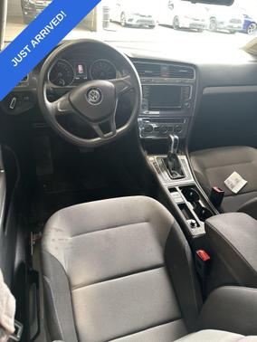 2016 Volkswagen e-Golf SE