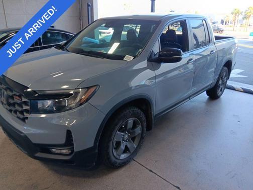 Sonic Gray Pearl 2024 Honda Ridgeline TrailSport