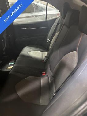 2019 Toyota Camry Hybrid LE