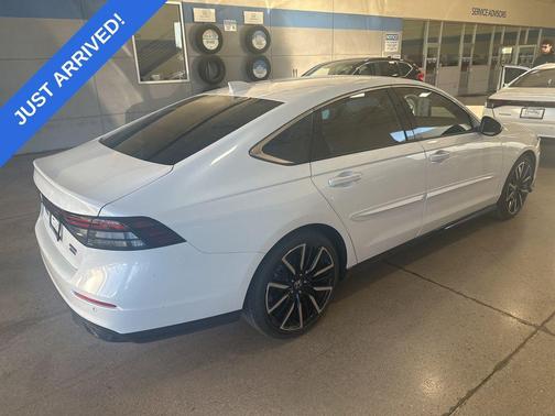 2025 Honda Accord Hybrid Touring