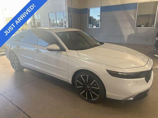 2025 Honda Accord Hybrid Touring