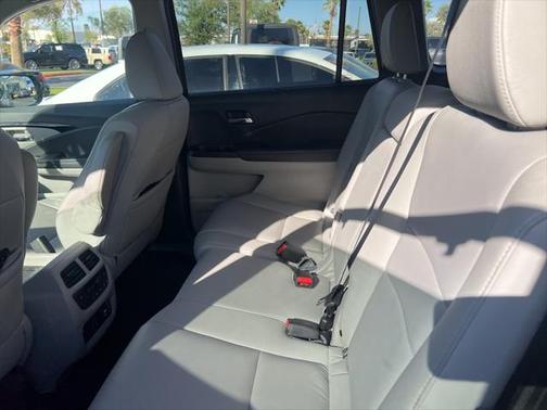 2020 Honda Pilot Touring 8-Passenger