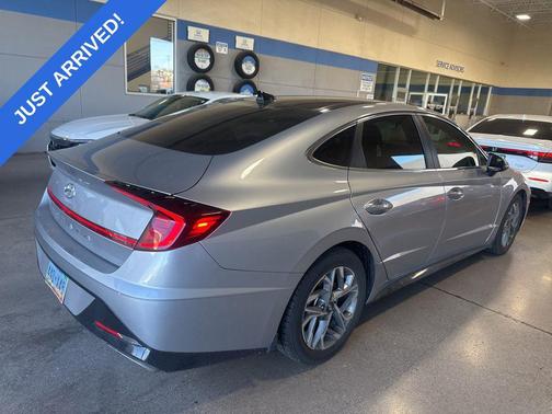 2021 Hyundai SONATA SEL