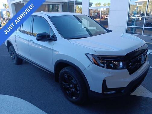 Platinum White Pearl 2024 Honda Ridgeline Black