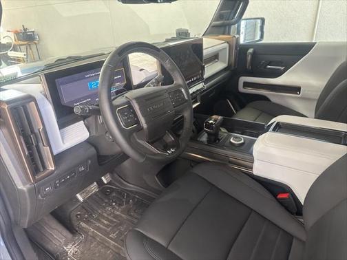 2024 GMC HUMMER EV SUV 2X