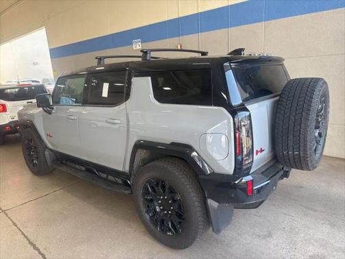 2024 GMC HUMMER EV SUV 2X