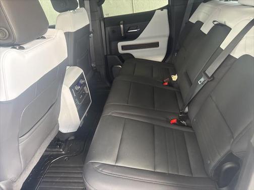 2024 GMC HUMMER EV SUV 2X
