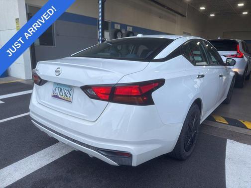 Glacier White 2020 Nissan Altima S FWD