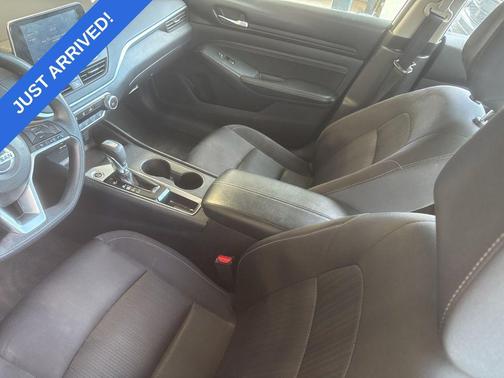 Glacier White 2020 Nissan Altima S FWD