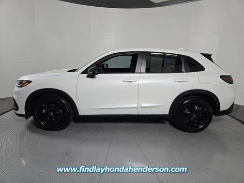 Platinum White Pearl 2026 Honda HR-V AWD Sport