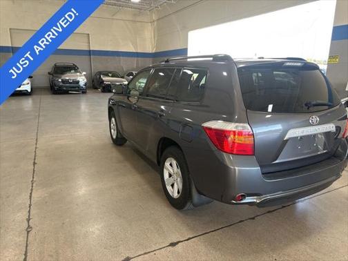 2010 Toyota Highlander SE