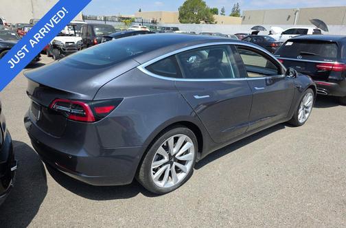 Midnight Silver Metallic 2018 Tesla Model 3 Mid Range