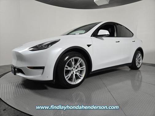 2022 Tesla Model Y Long Range Dual Motor All-Wheel Drive