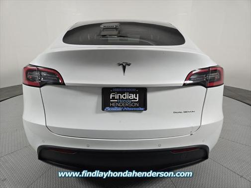 2022 Tesla Model Y Long Range Dual Motor All-Wheel Drive