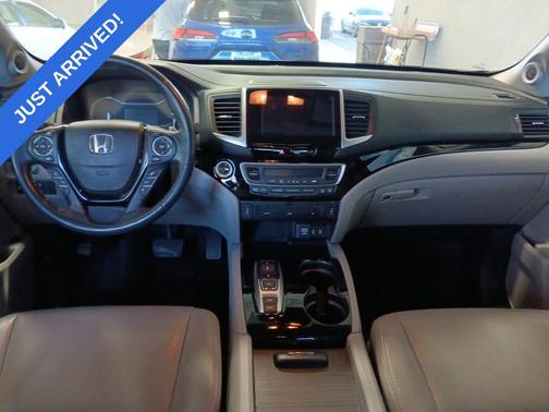 Modern Steel Metallic 2017 Honda Pilot Touring