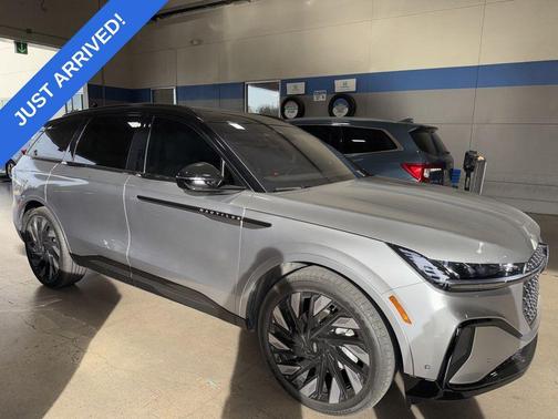 2024 Lincoln Nautilus Reserve