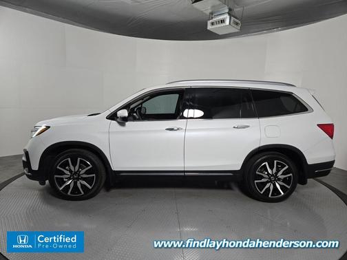 2022 Honda Pilot Touring 8-Passenger